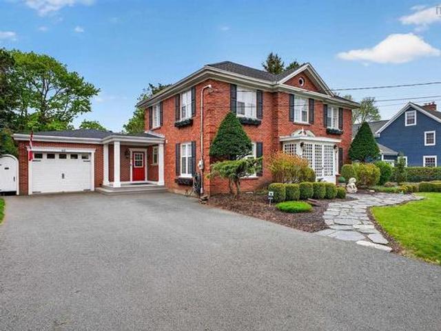 46 Highland Drive, Truro, NS, B2N 1B9 Luxury House for sale | Listing ID 202611 | Royal LePage Carriage Trade Luxury Properties