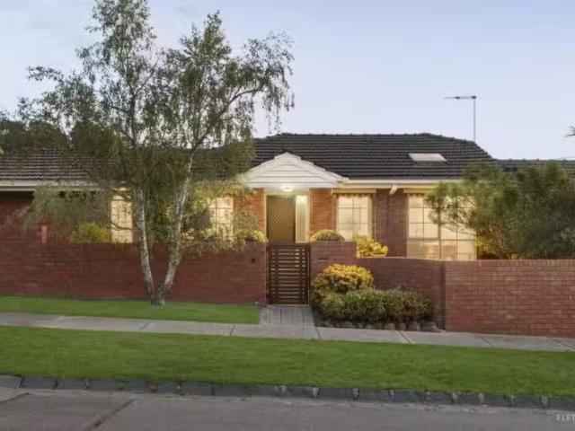 46 Kitchener Street, Deepdene VIC 3103 House Auction