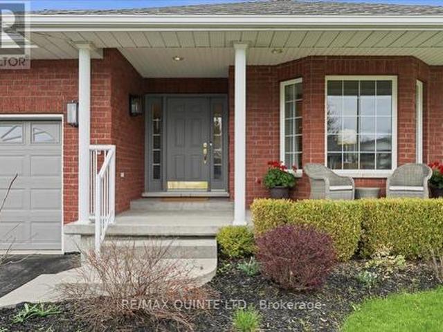46 Lake Breeze Court, Prince Edward County Wellington Ward, ON, K0K 3L0 house for sale | Listing ID X13069 | Royal LePage