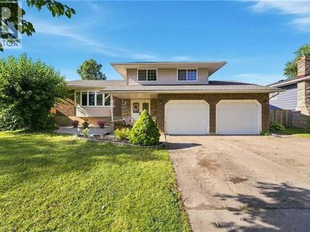 46 Mccoll Drive, Welland, ON, L3C 3L7 house for sale | Listing ID 40853 | Royal LePage