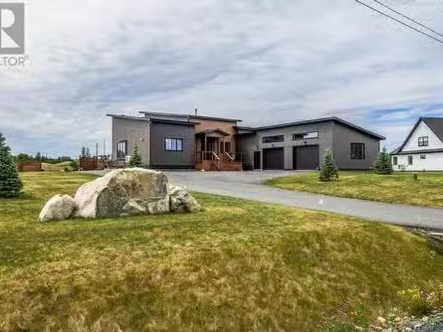 46 Middle Ledge Drive, Logy Bay, NL, A1K 5A3 house for sale.