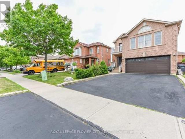 46 Pertosa Drive, Brampton, ON, L6X 4W8 house for sale | Listing ID W13616 | Royal LePage
