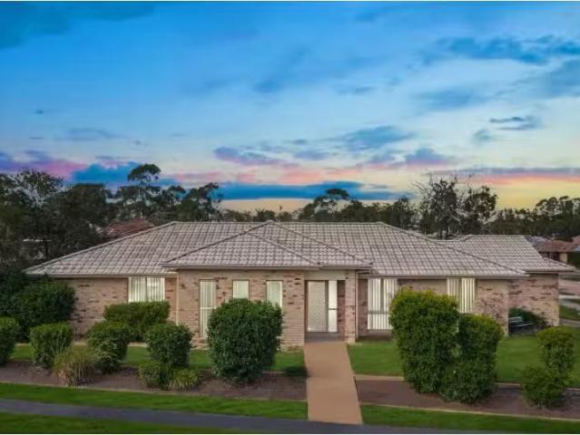 46 Primrose Drive, Hamlyn Terrace House for rent Listed by Ol.