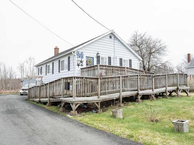 46 Quarry Road, Glace Bay, NS, B1A 1G1 house for sale | Listing ID 202604 | Royal LePage