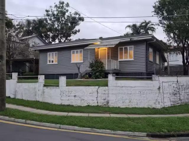 46 Railway Parade, NORMAN PARK House for rent Listed by Renta.