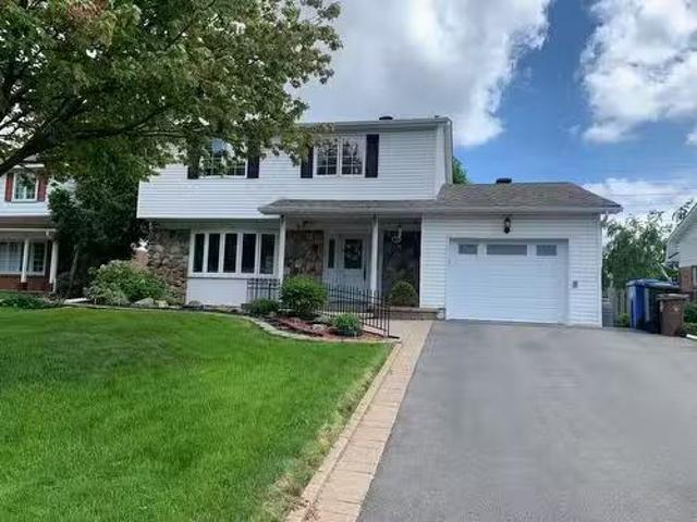 46 Rue De Saratoga, Kirkland, QC, H9H 3K3 house for sale Li.
