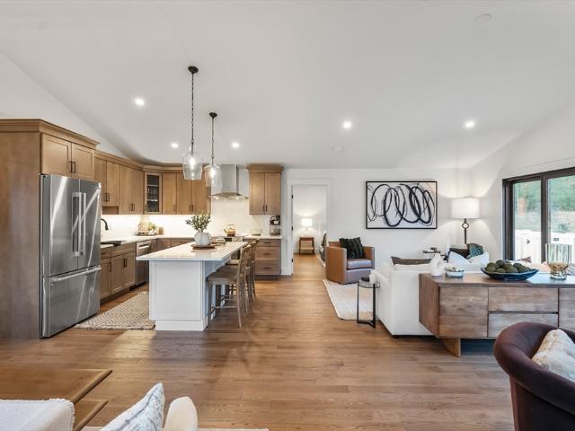 46 Sandwich Rd, Unit 3, Plymouth, MA 02360 | MLS #73463