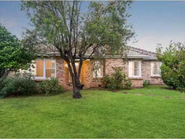 46 South Street, Belmont House for rent Listed by Chanel Simo.