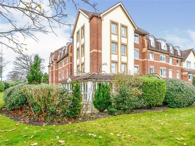 46 Swn Y Mor, 78 Conway Road LL29 1 bed retirement property to rent £825 pcm £190 pw