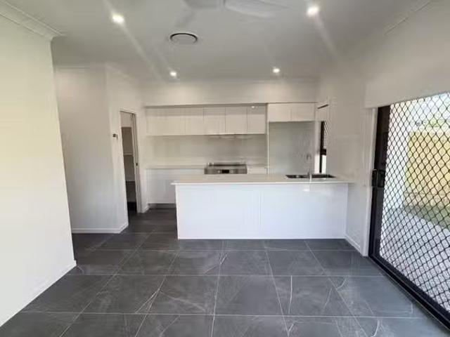 46a Blackwell Street, HILLCREST, QLD 4118 House for Rent