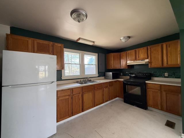 4705 N Old Plank Road
