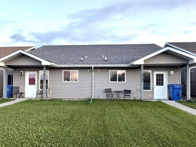4705 & 4707 61 Avenue, Vegreville, AB, T0C 0A8 house for sale | Listing ID E4508 | Royal LePage