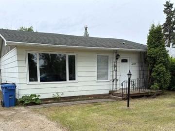 4705 53 Avenue, Grimshaw, AB, T0H 1W0 house for sale | Listing ID A2321 | Royal LePage