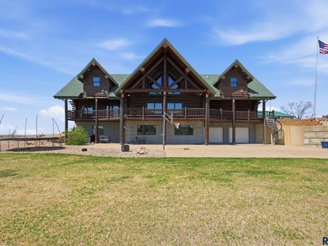 47065 th St, Beresford, SD 57004