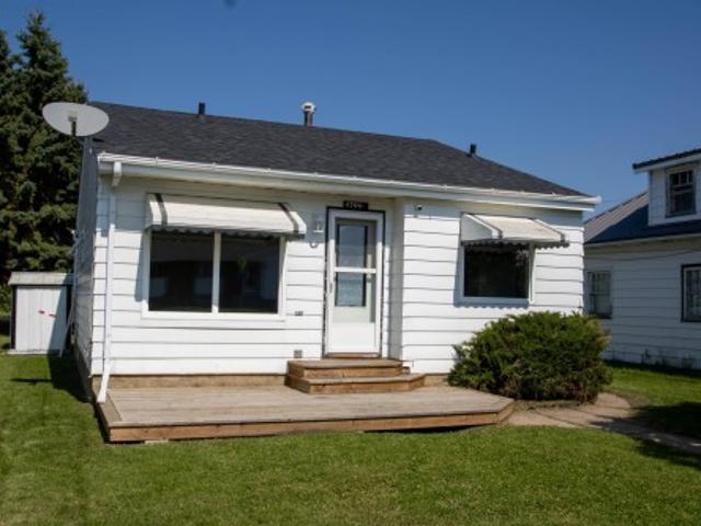 4706 51 Ave, St. Paul Town, AB, T0A 3A1 house for sale | Listing ID E4505 | Royal LePage