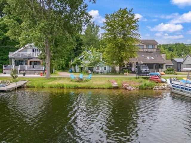 4707 N White Rd, Pierson, MI 49339
