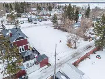 4707 43 Street, Rural Lac Ste. Anne County, AB, T0E 0A0 vaca.
