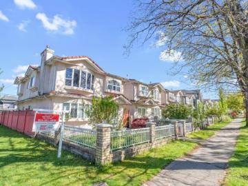 House for sale in Kensington-cedar Cottage - Parking