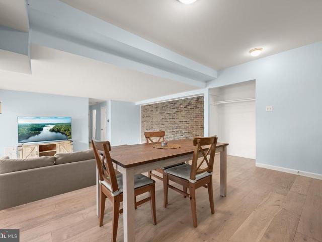 4709 Tecumseh Street # 101