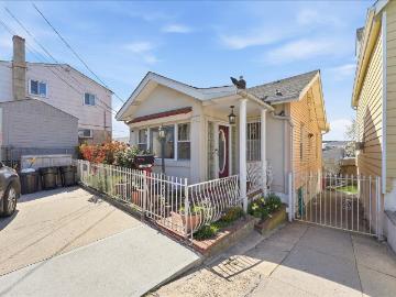 4701 Aschoff Pl