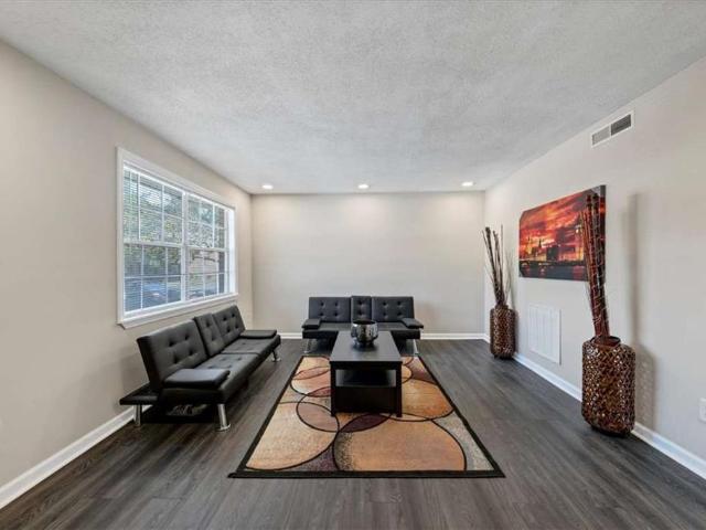 4701 Flat Shoals Road 43H