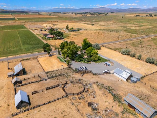470 510 Lambert Lane