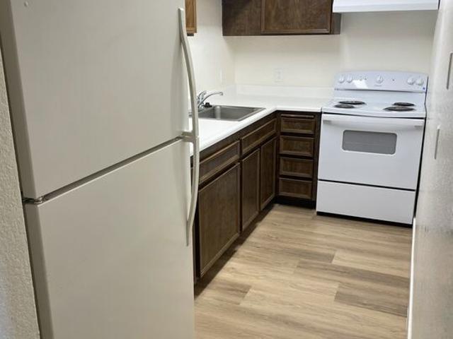 470 N Villa Court 213