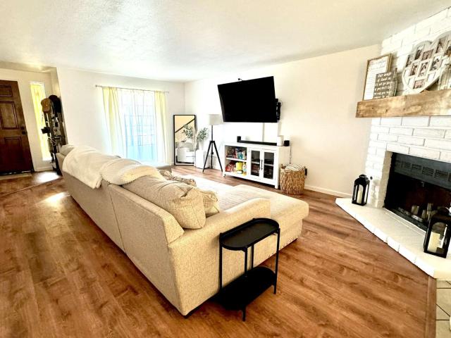 4718 E Alamos Ave, Unit 101, Fresno, CA 93726 | MLS #633875