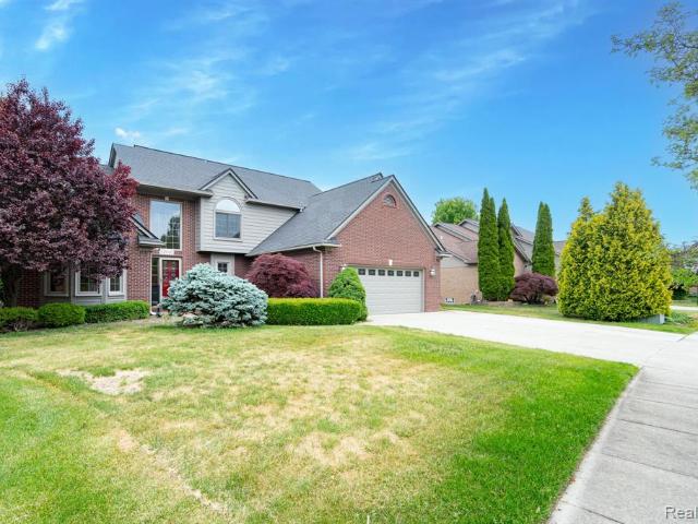 47248 Malburg Way Drive