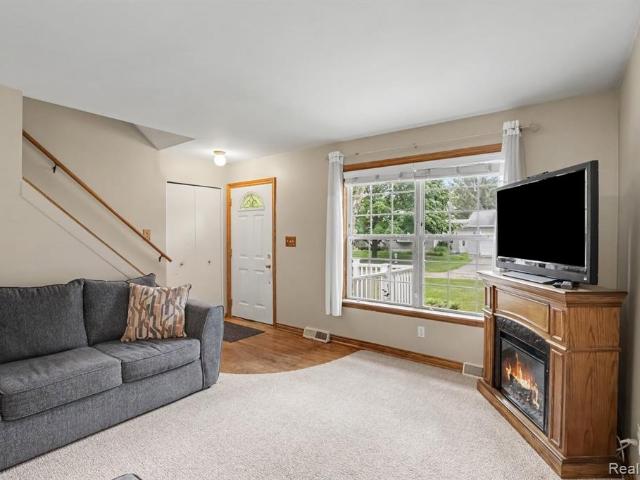 4726 Rosedale Court