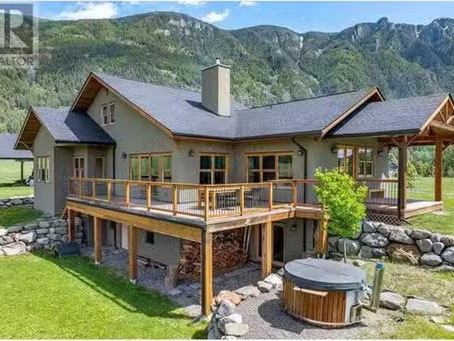4720 36Th Street, Canyon, BC, V0B 1C1 house for sale Listin.