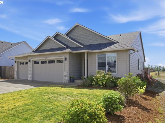 4722 royal dr