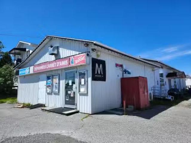 472Z 7E Avenue O. Amos, QC, J9T 2R2 investment for sale Lis.
