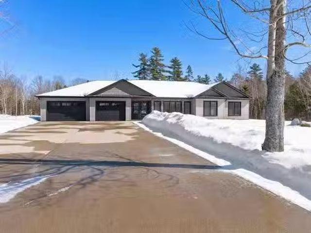 472 Alexander Mackenzie Road, Farmington, NS, B0P 1W0 house.