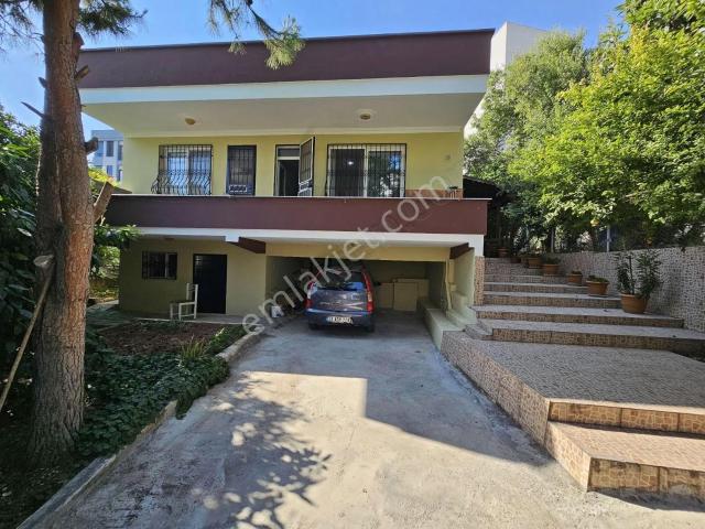 472 M² Arsa İçerisinde 3+1 Müstakil Ev
