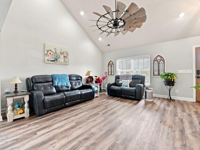 472 Mattamushkeet Dr