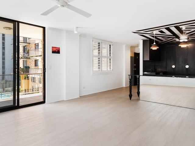 4/72 Marine Parade