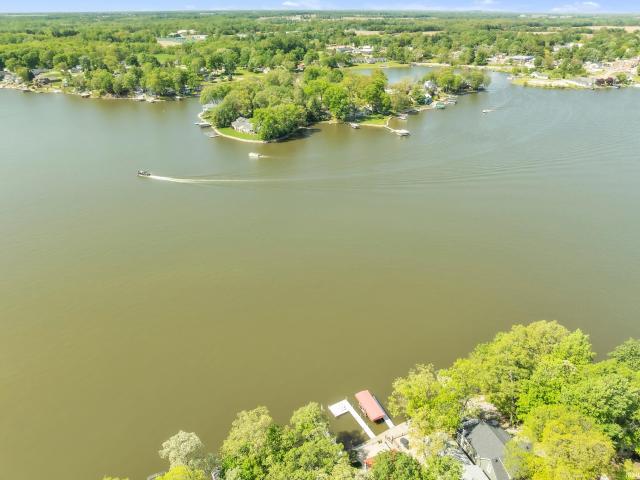 472 Spring Beach Road