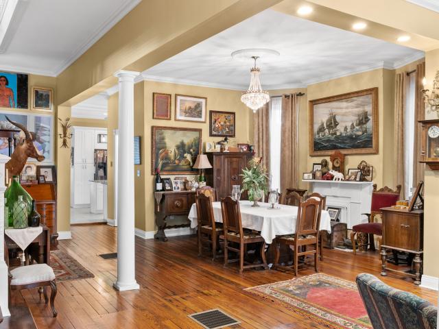 472 W 2nd Street
