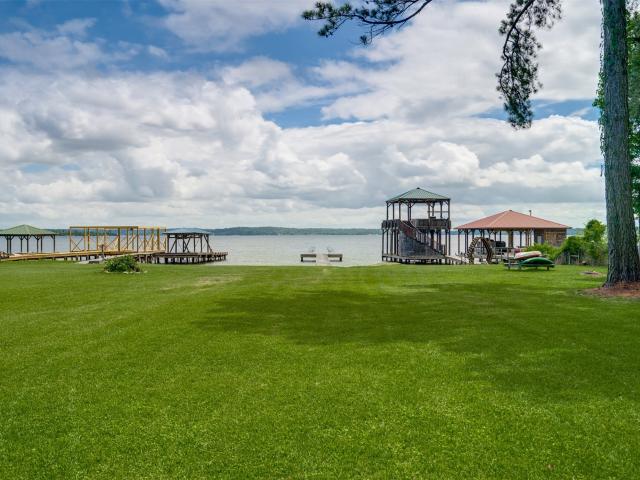 4737 Sunrise Drive