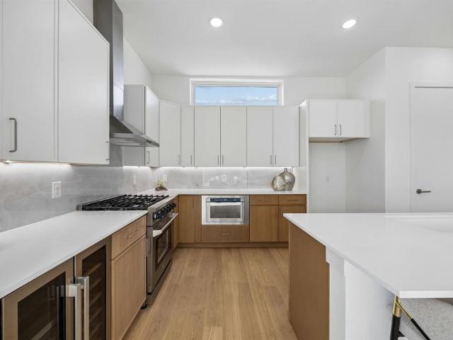 4739 Gretna Street # 204