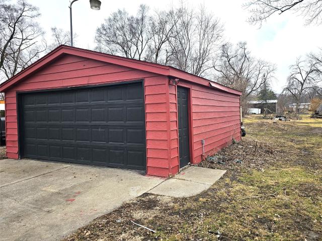 4730 NE 33rd Court