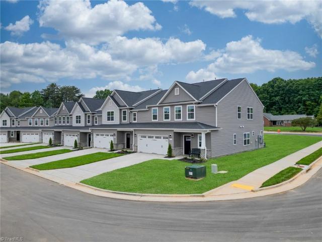 4733 Winding Trail