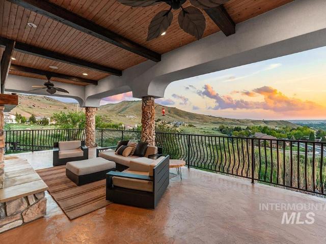 473 N Strata Via Way