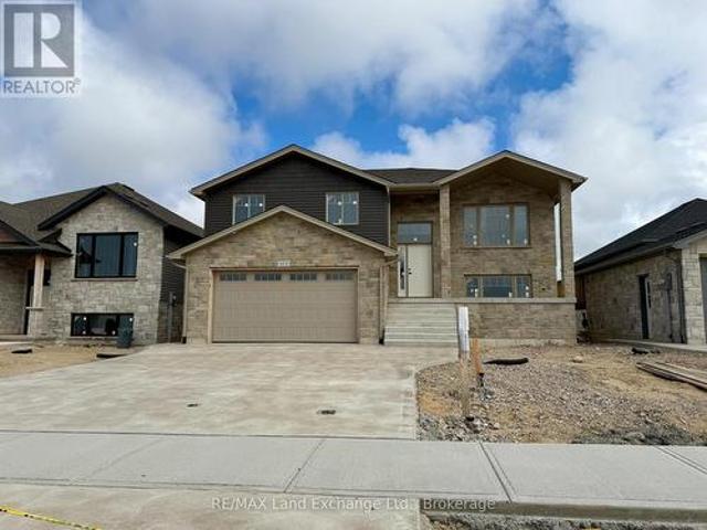 473 Northport Drive, Saugeen Shores, ON, N0H 2C8 house for sale | Listing ID X13092 | Royal LePage