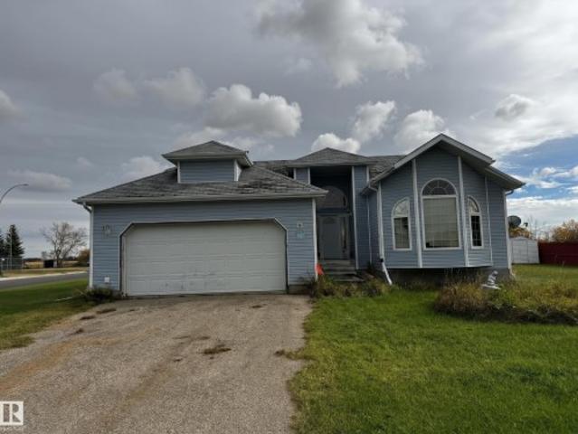 4751 49A Street, Vimy, AB, T0G 2J0 house for sale | Listing ID E4512 | Royal LePage