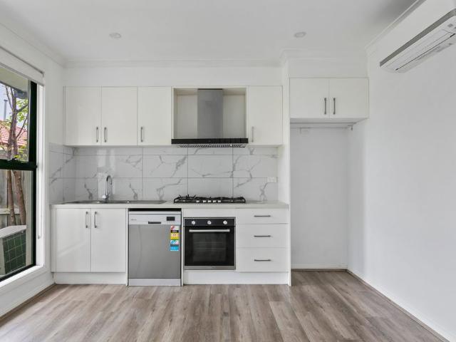 4/75 Howard Street, Reservoir VIC 3073