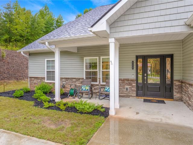 475 Twin View Drive