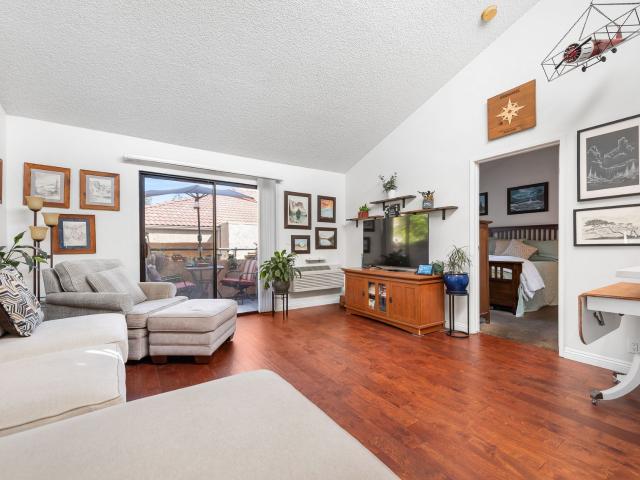 4760 Lakeview Avenue, Yorba Linda, US, CA