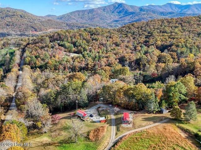 478 Lapidary Lane, Young Harris, GA 30582
